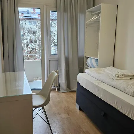 & Freiburg im Breisgau